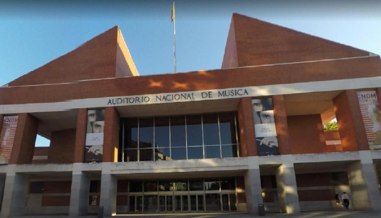 Apartamentos Torr Av America - Lopez De Hoyos - Chamartin Madrid Bagian luar foto