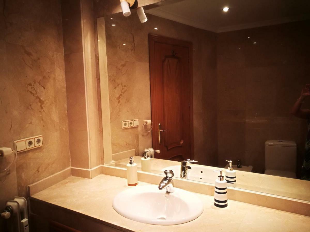 Apartamentos Torr Av America - Lopez De Hoyos - Chamartin Madrid Bagian luar foto