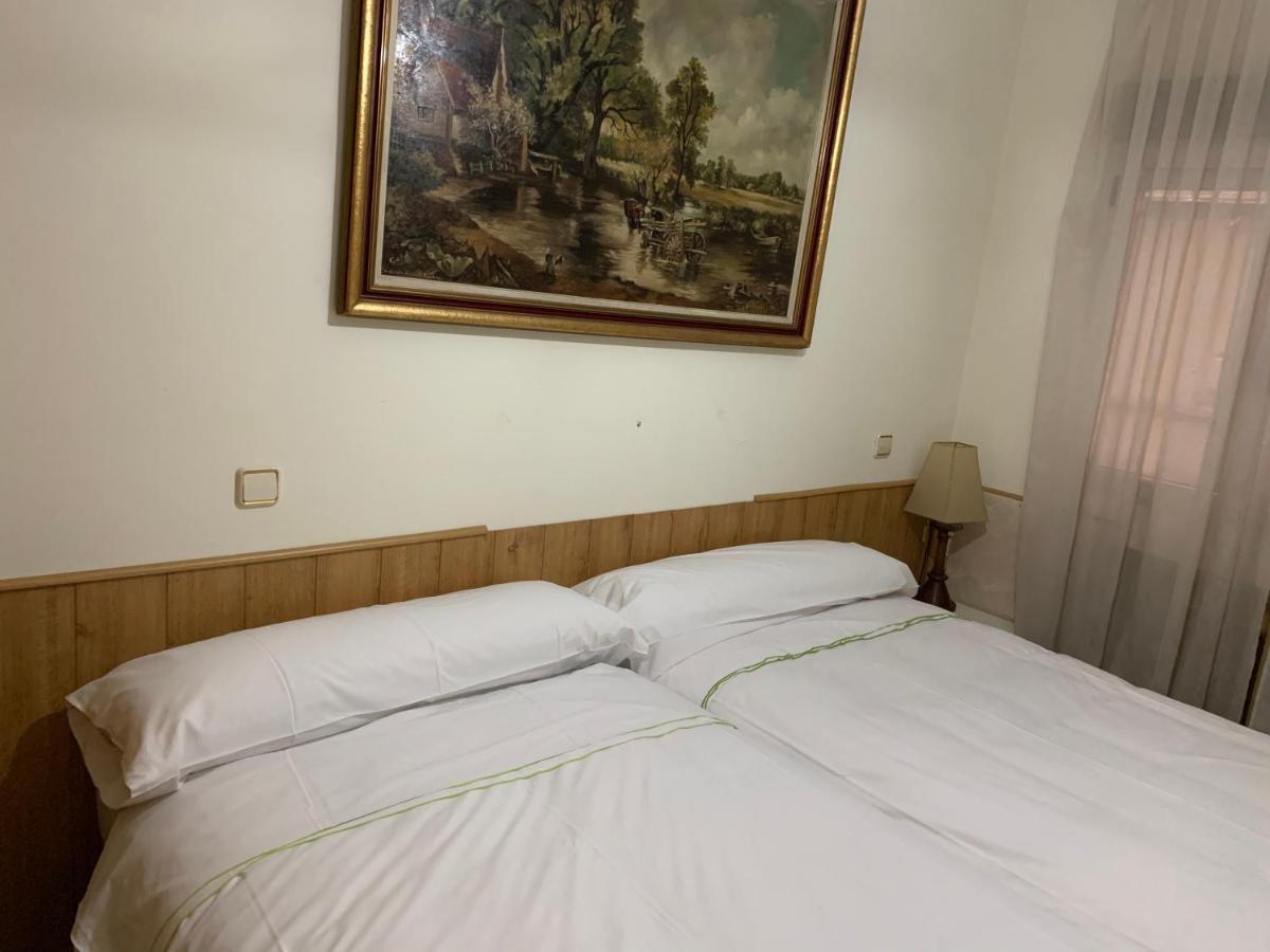 Apartamentos Torr Av America - Lopez De Hoyos - Chamartin Madrid Bagian luar foto
